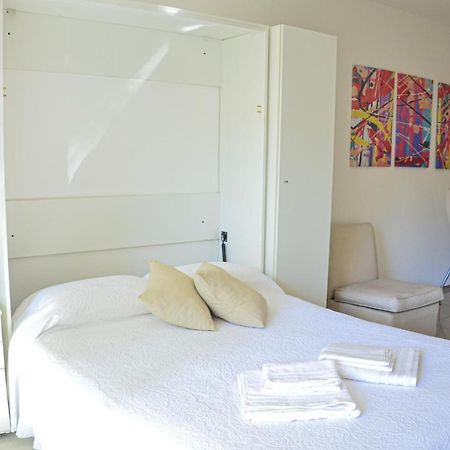 Monoambiente Super Amplio Y Comodo, Ideal Para Explorar La Ciudad ブエノスアイレス エクステリア 写真