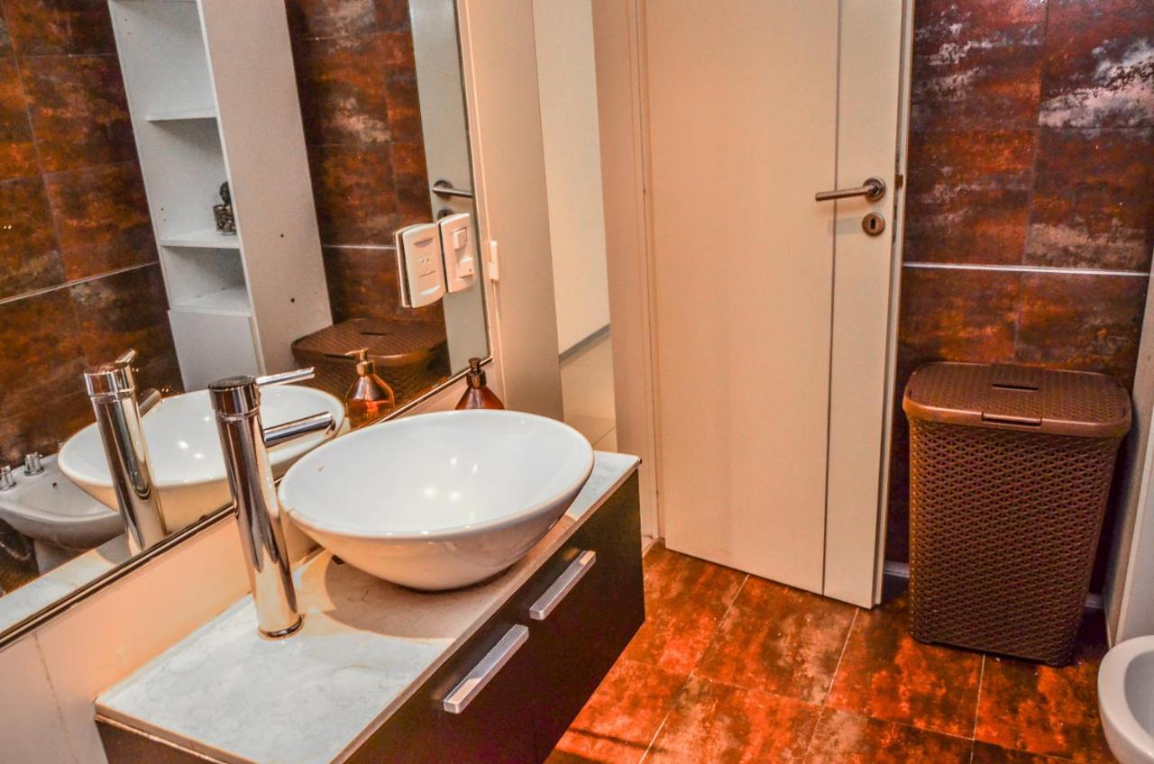 Monoambiente Super Amplio Y Comodo, Ideal Para Explorar La Ciudad ブエノスアイレス エクステリア 写真